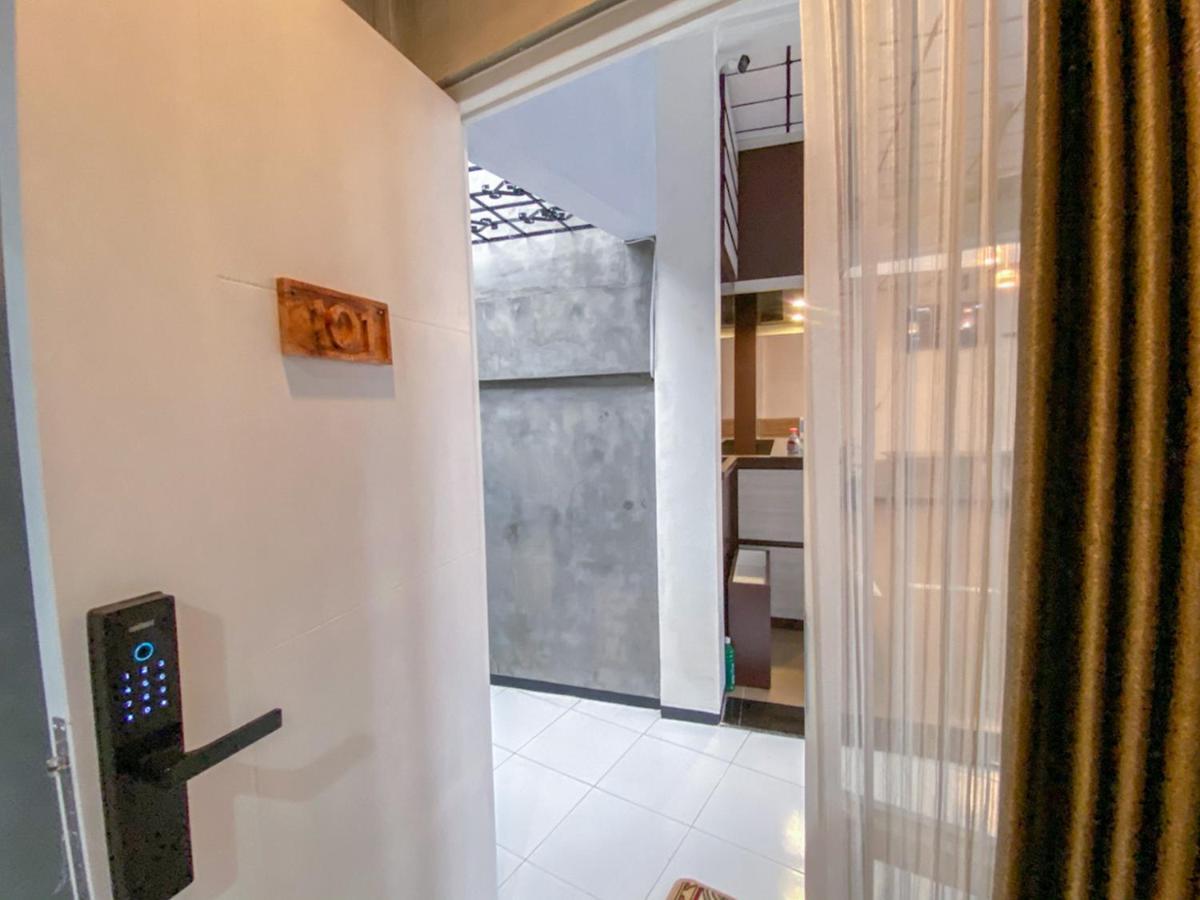 Hotel Reddoorz Syariah At Mitra 2*